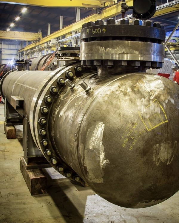 Емкость нержавеющая работающая под давлением 1 Бар